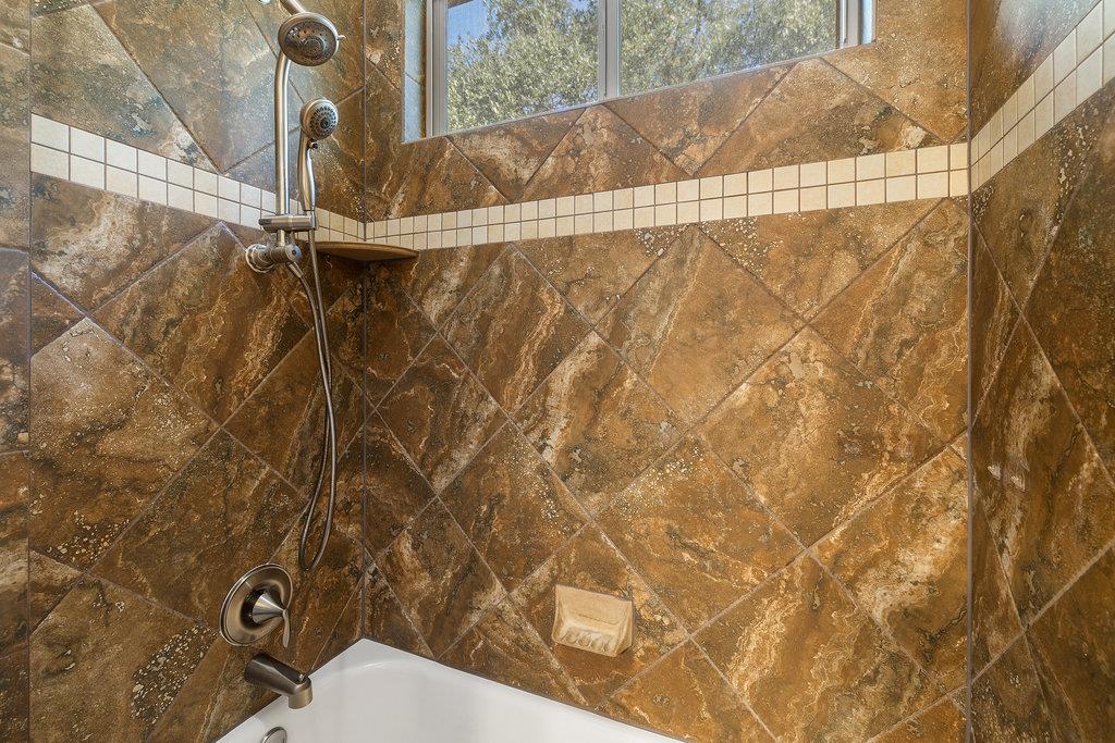 321 Sarahs Ln, Liberty Hill, TX 78642