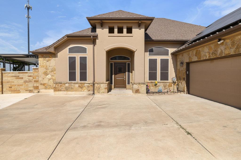 321 Sarahs Ln, Liberty Hill, TX 78642