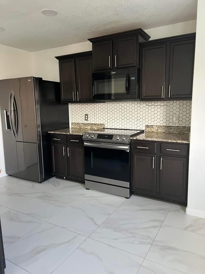 329 Yearwood Ln # 11C, Jarrell, TX 76537