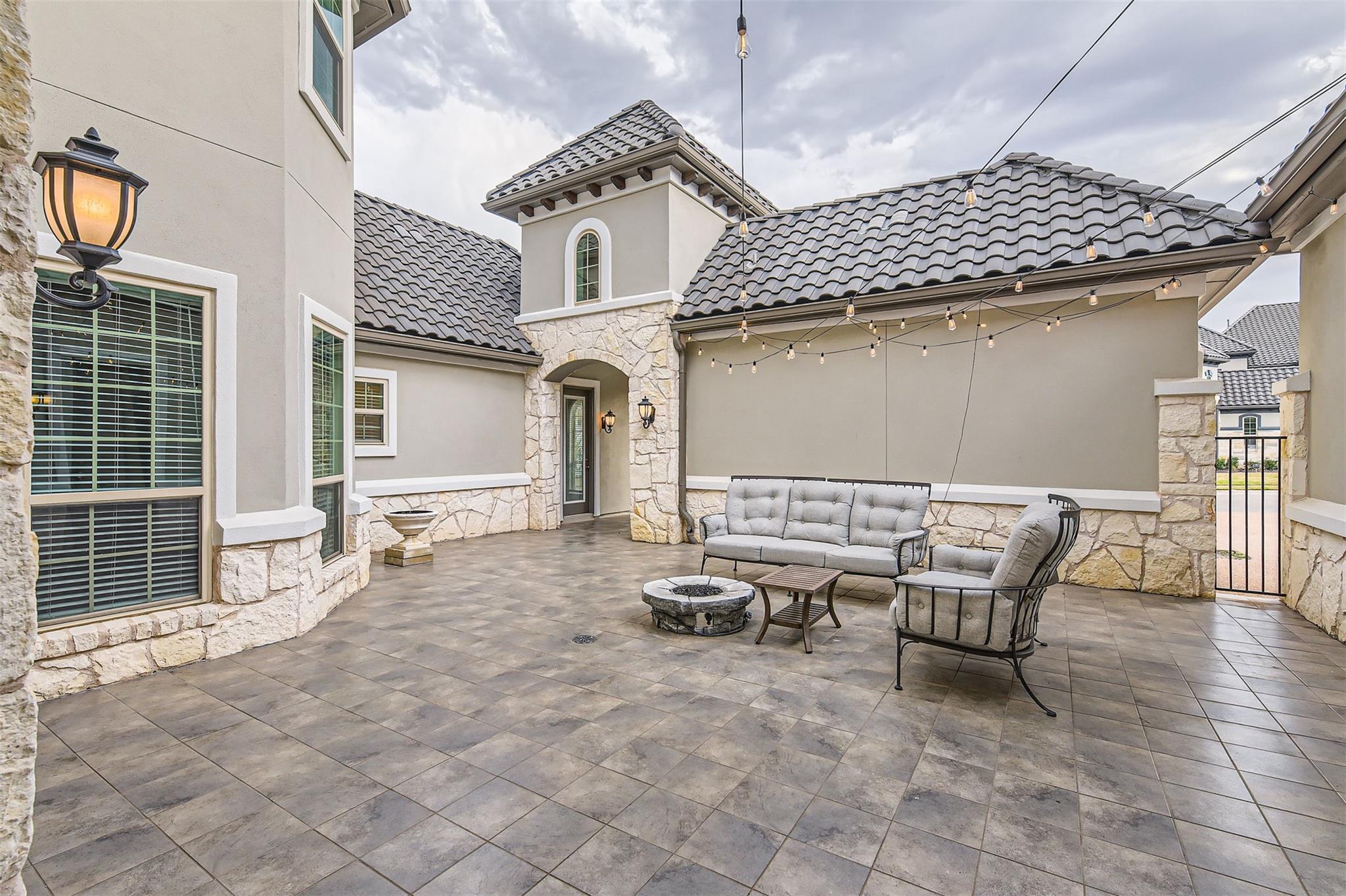 921 Morning Moon Cir, Austin, TX 78732