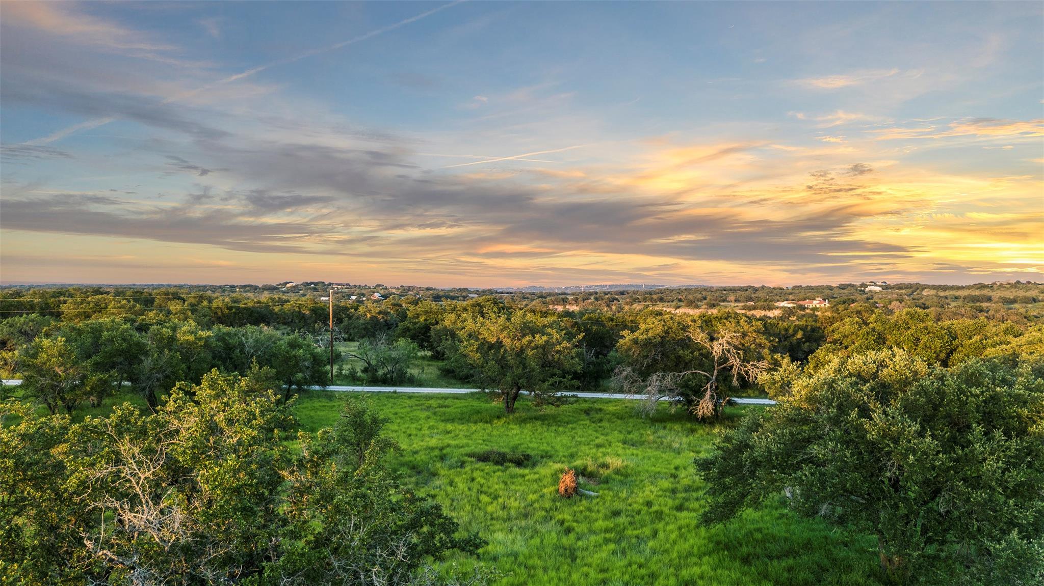 5012 Hupedo Ranch Rd # 1, Spicewood, TX 78669