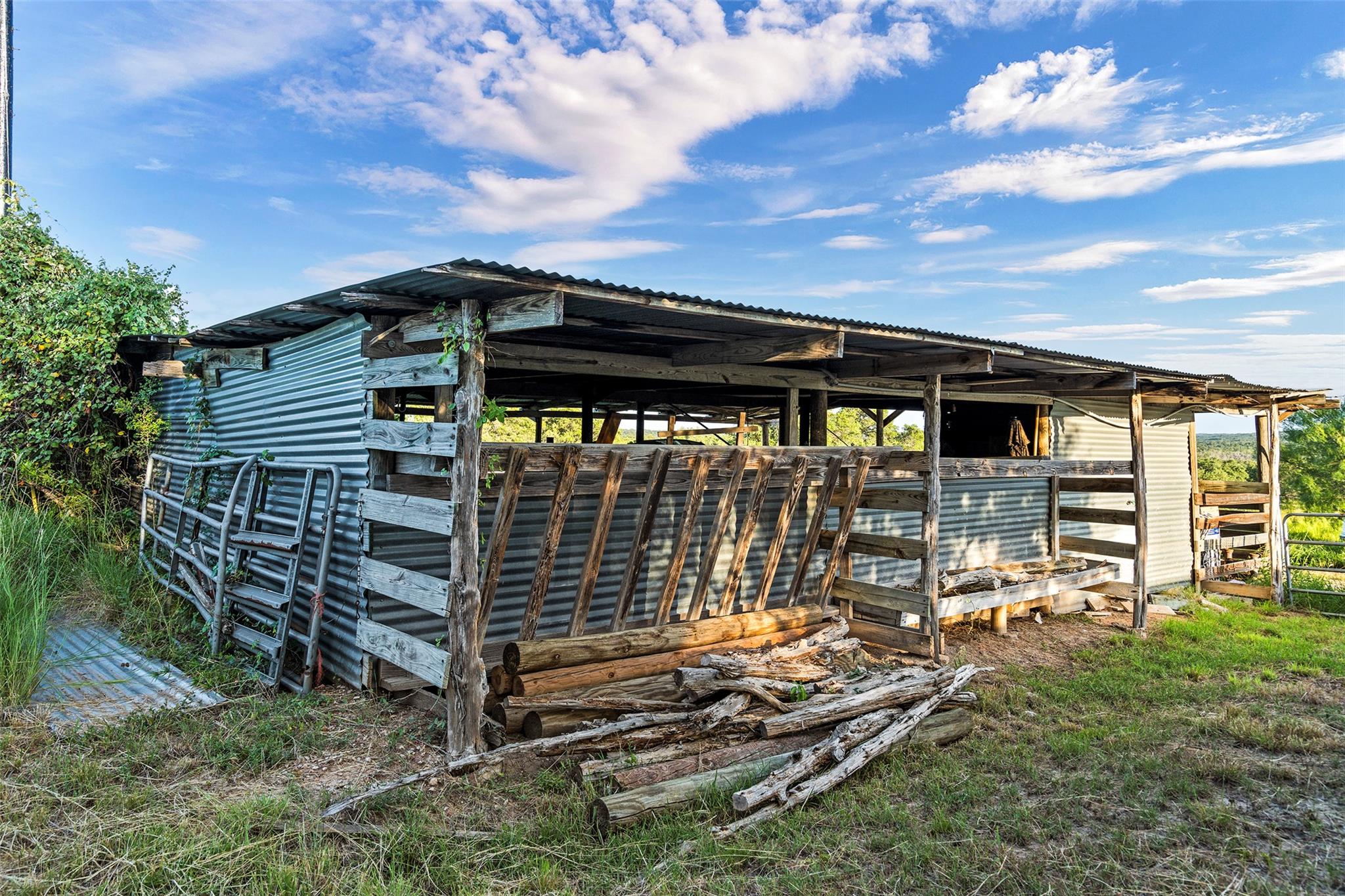 5012 Hupedo Ranch Rd # 1, Spicewood, TX 78669