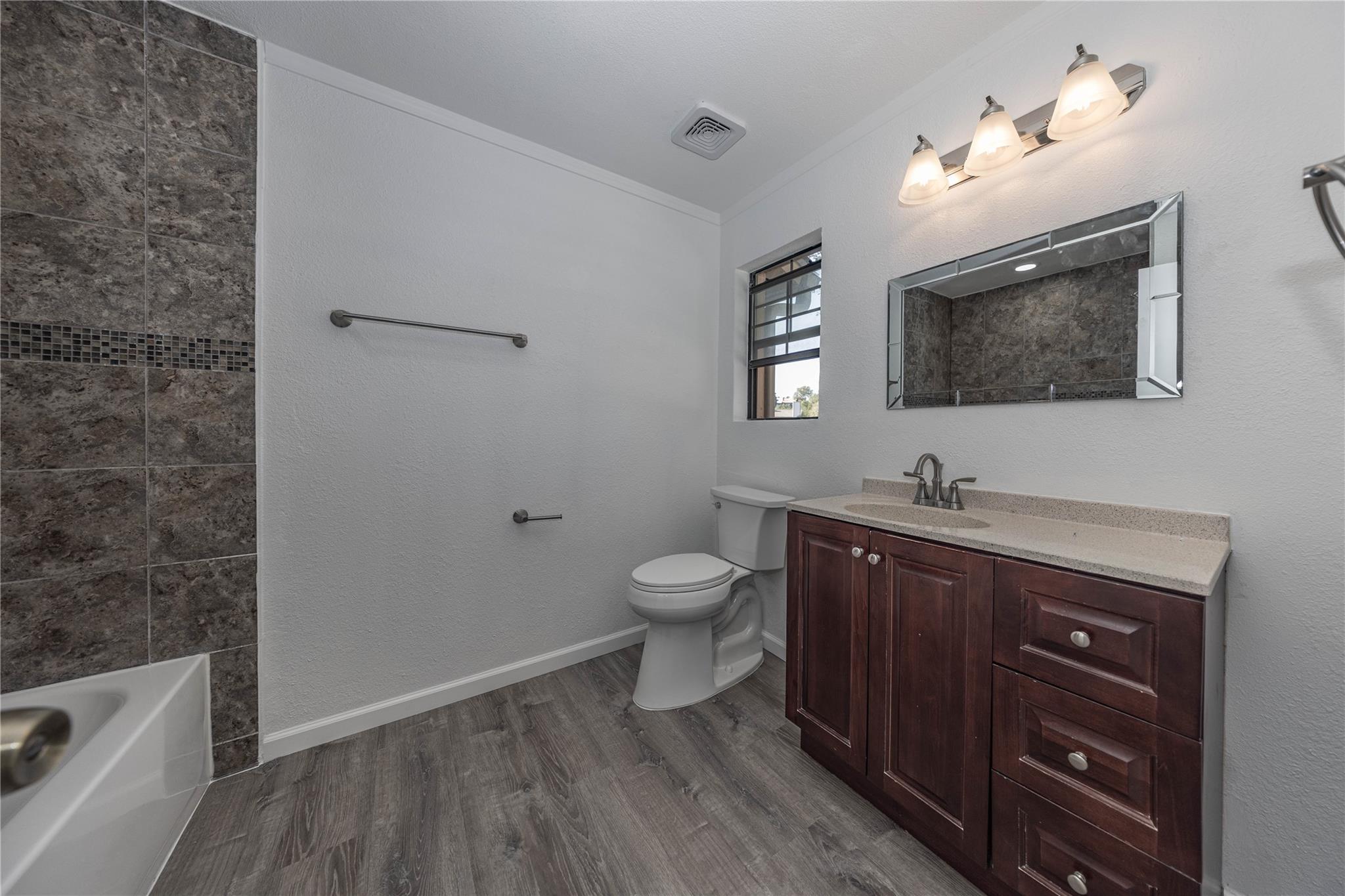 18 Cypress Fairway Vlg, Wimberley, TX 78676