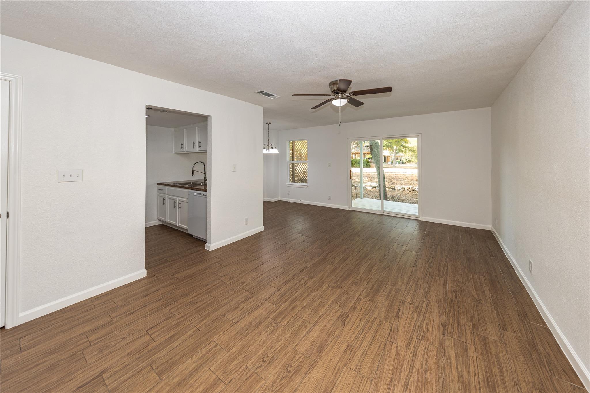 18 Cypress Fairway Vlg, Wimberley, TX 78676