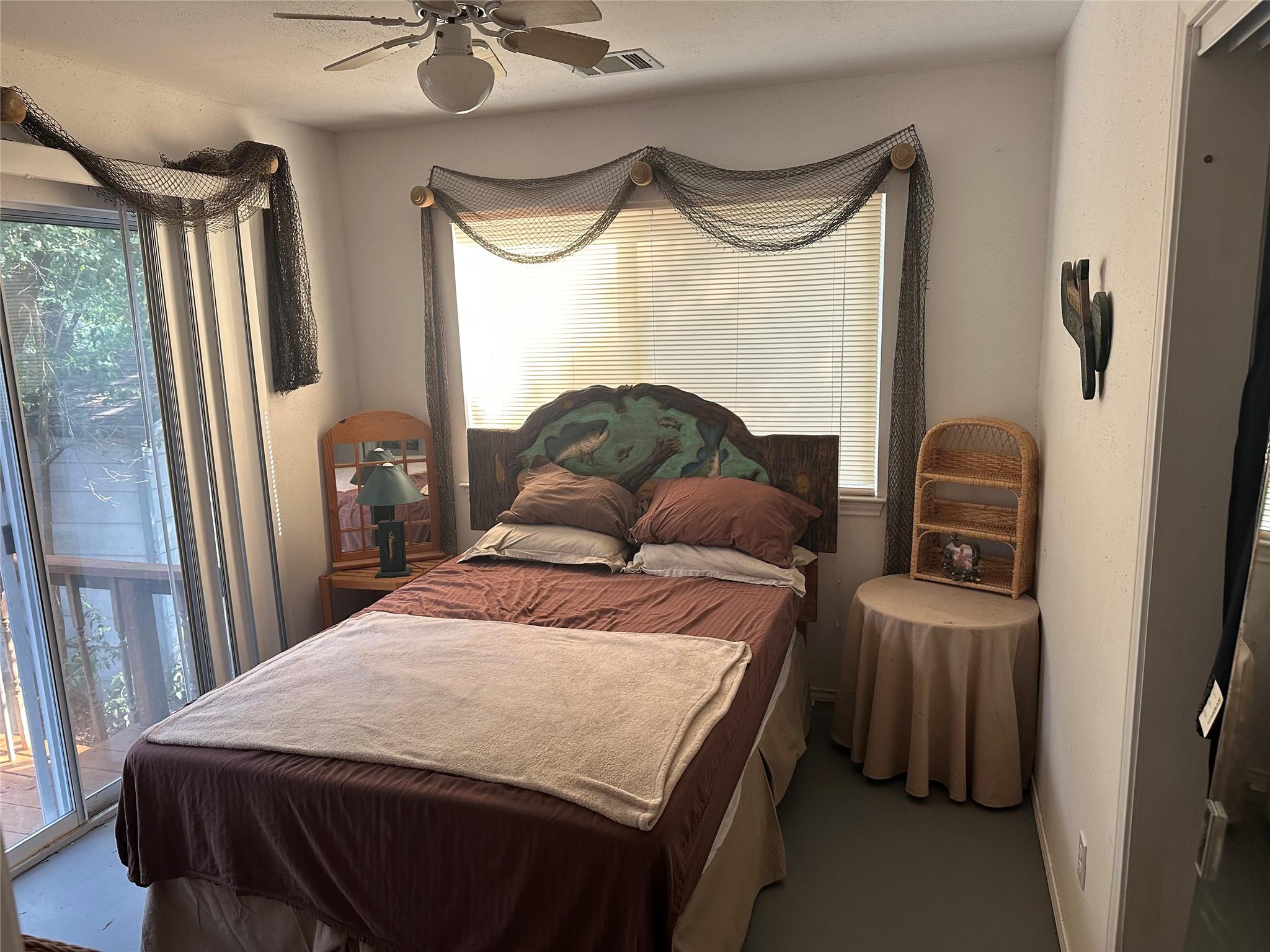 10903 Lakeside Dr, Jonestown, TX 78645