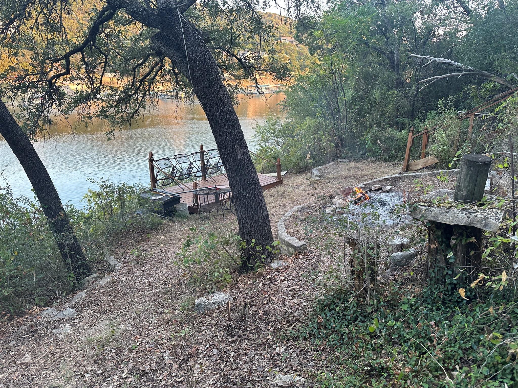 10903 Lakeside Dr, Jonestown, TX 78645