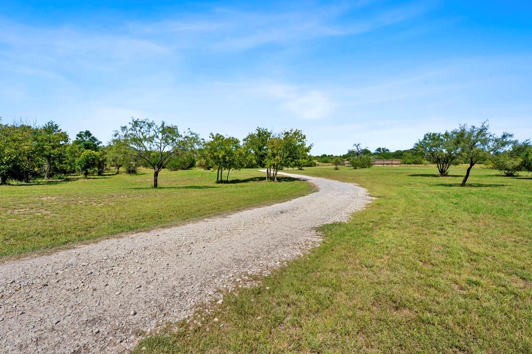 397 Private Road 3072, Lampasas, TX 76550