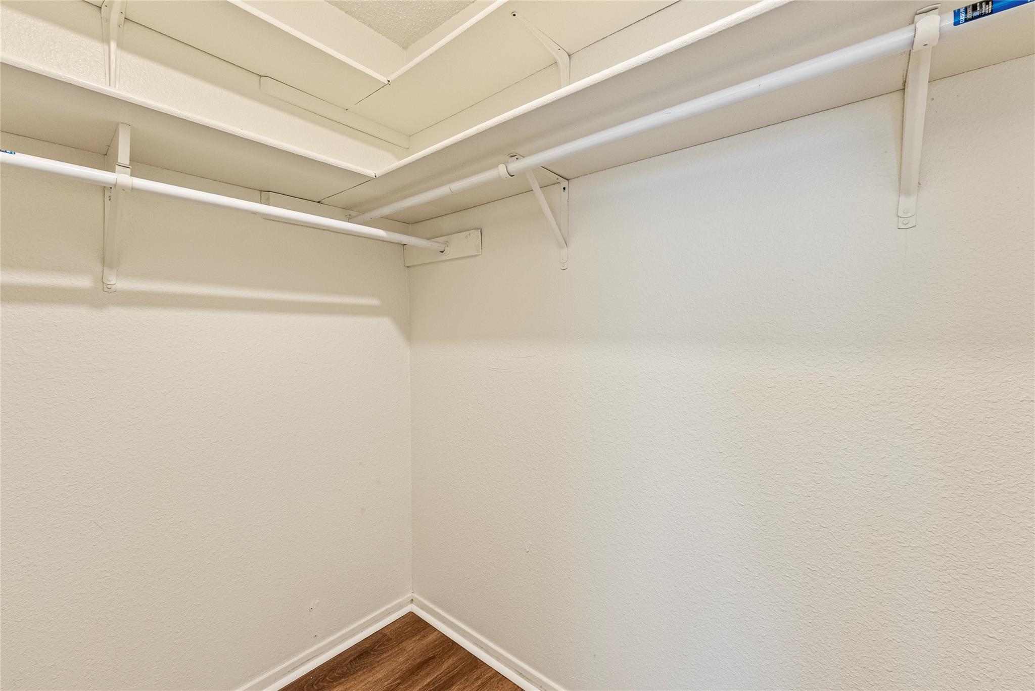 1105 Hermitage Dr, Austin, TX 78753