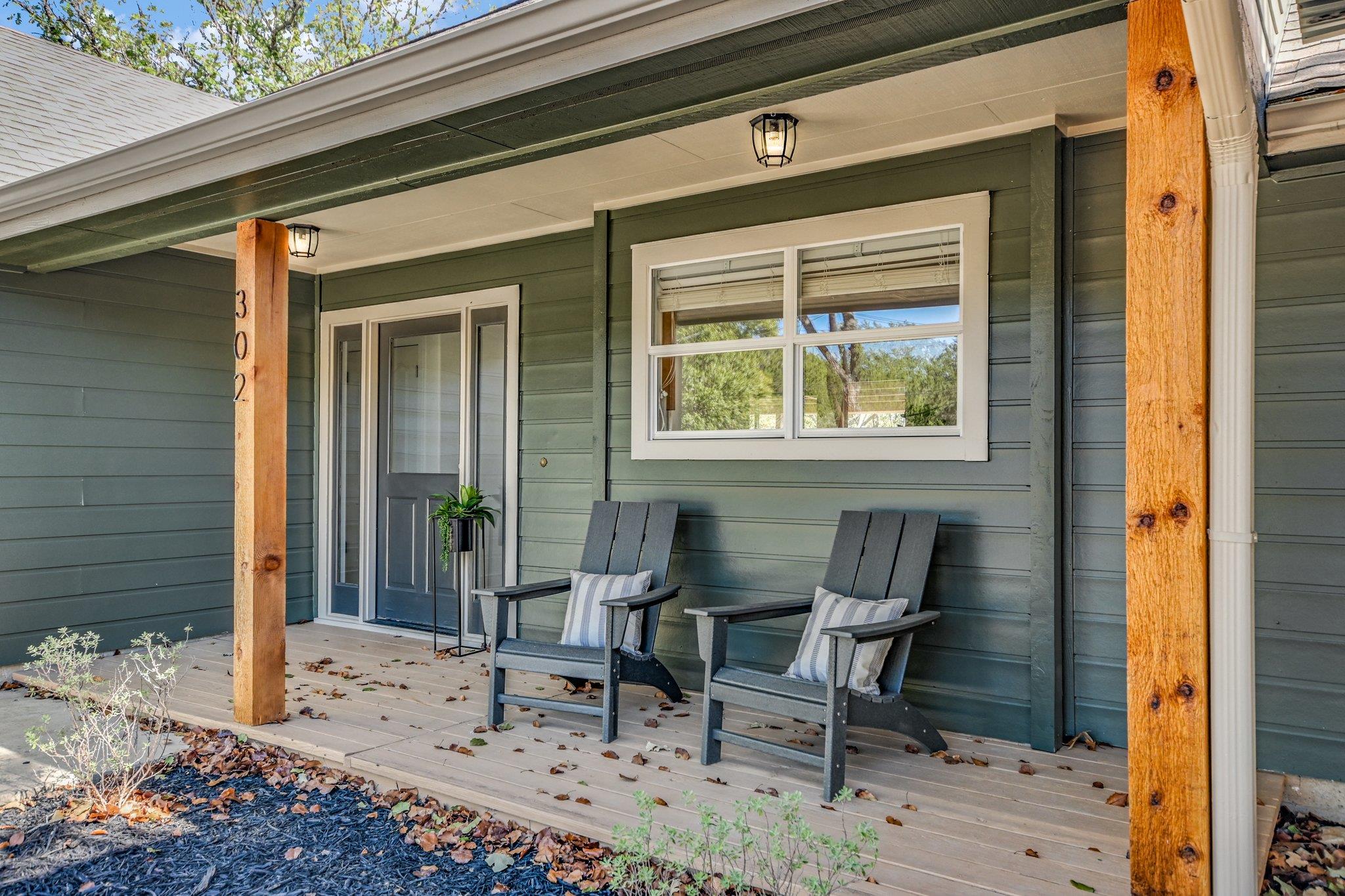 302 Valley Dr, Wimberley, TX 78676