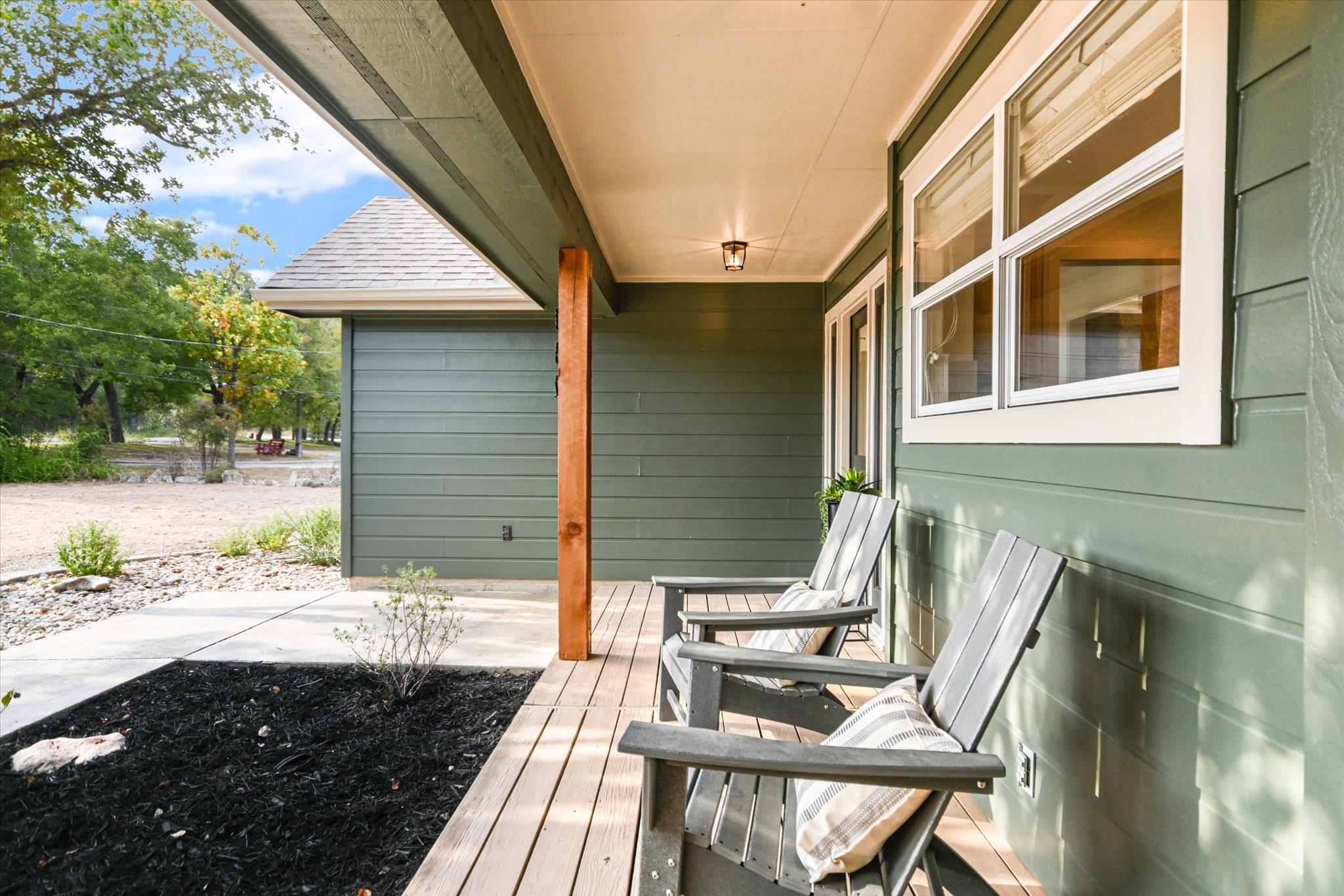 302 Valley Dr, Wimberley, TX 78676