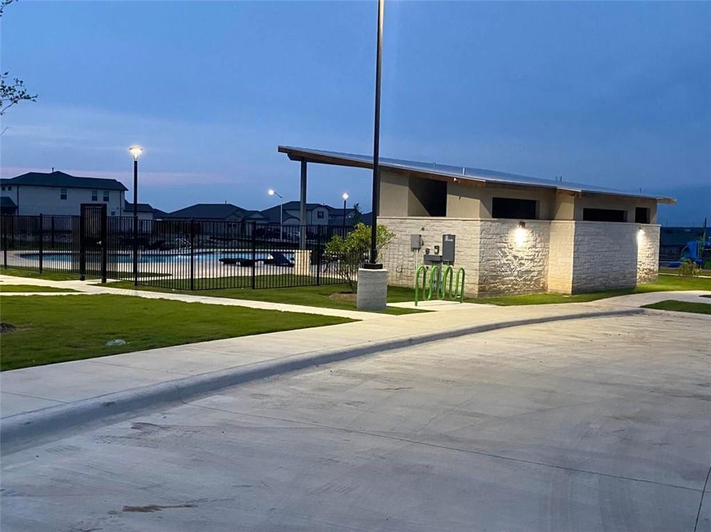 325 ESCONDIDO Cir, San Marcos, TX 78666