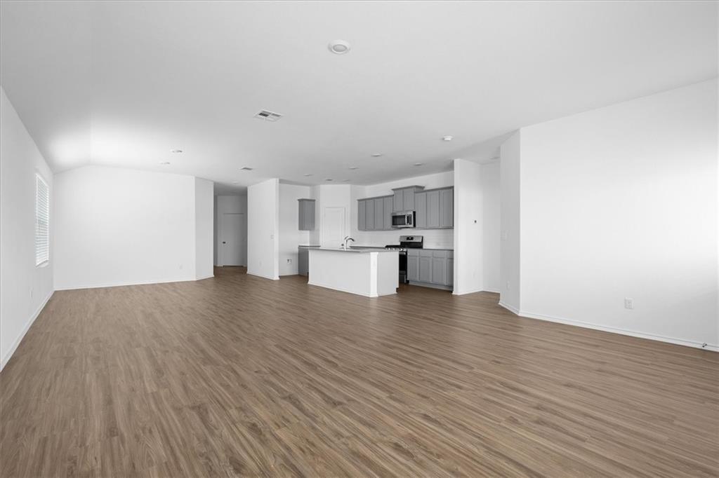 325 ESCONDIDO Cir, San Marcos, TX 78666