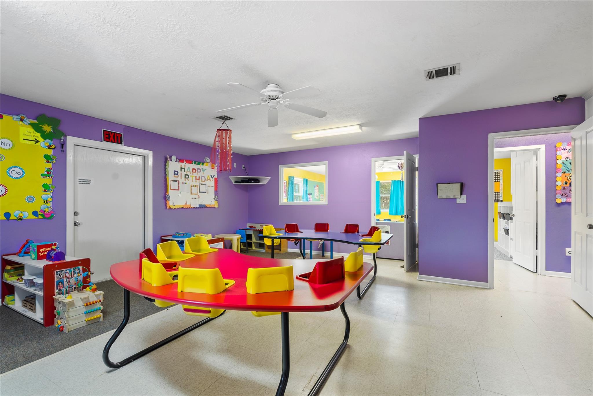 989 Old McDade Rd, Elgin, TX 78621