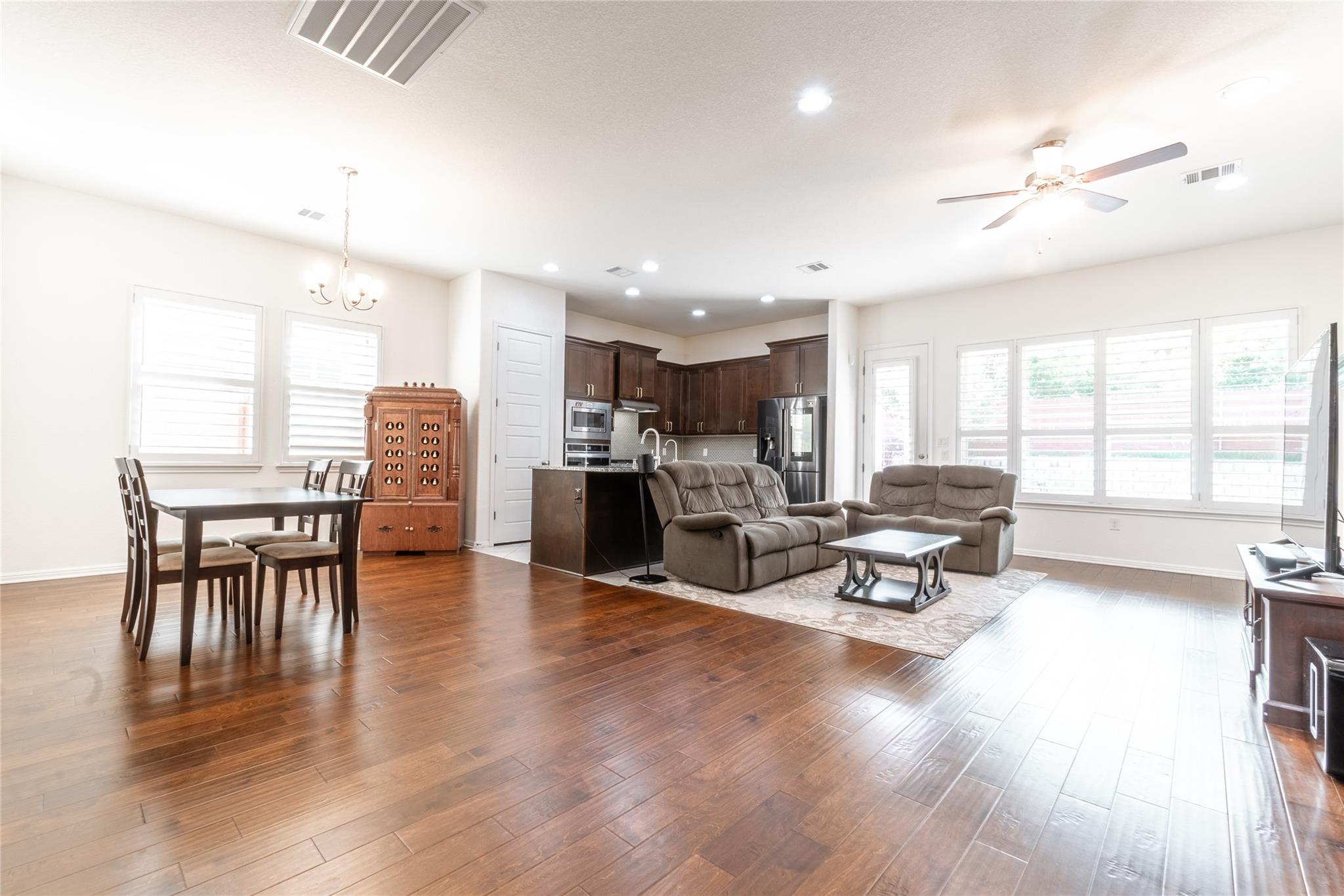 2913 Zelma Dr, Cedar Park, TX 78613