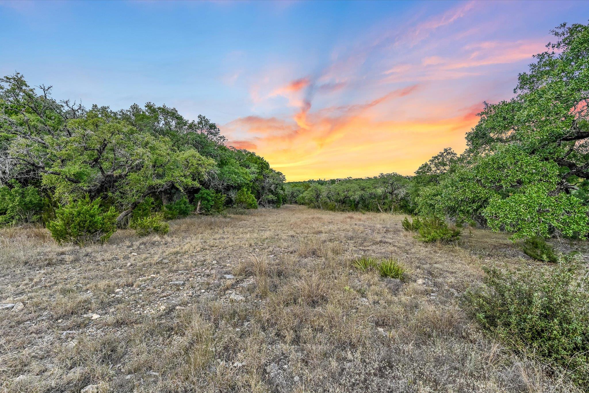 717 Puerto Rico Dr, Wimberley, TX 78676