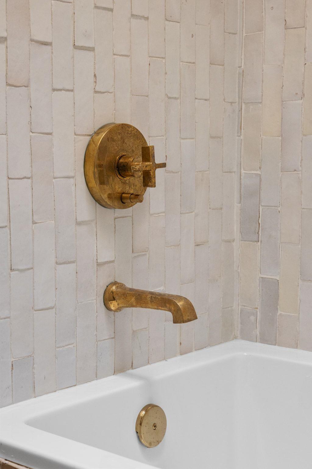 1400 Cripple Creek Dr, Austin, TX 78758