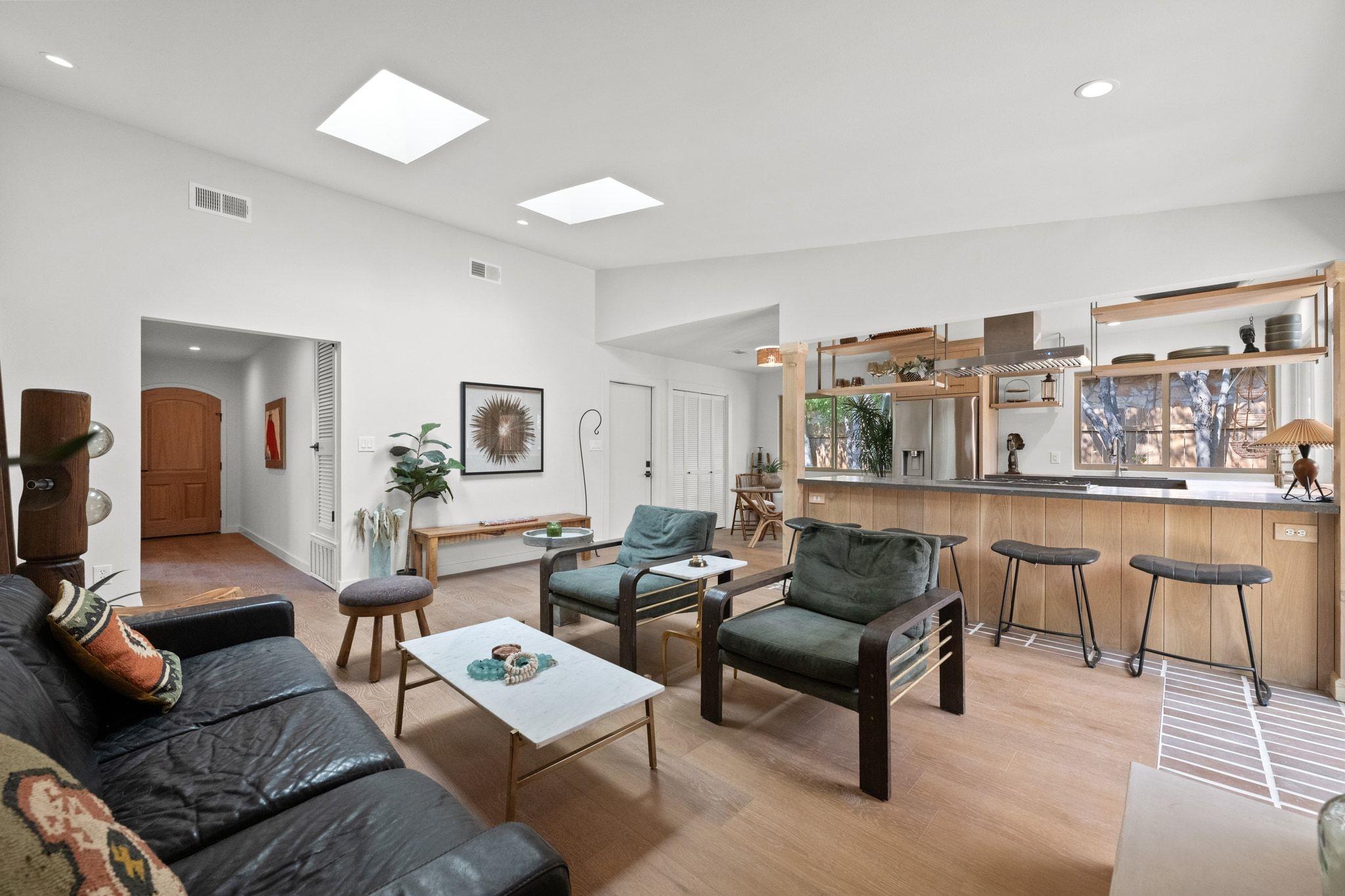 1400 Cripple Creek Dr, Austin, TX 78758