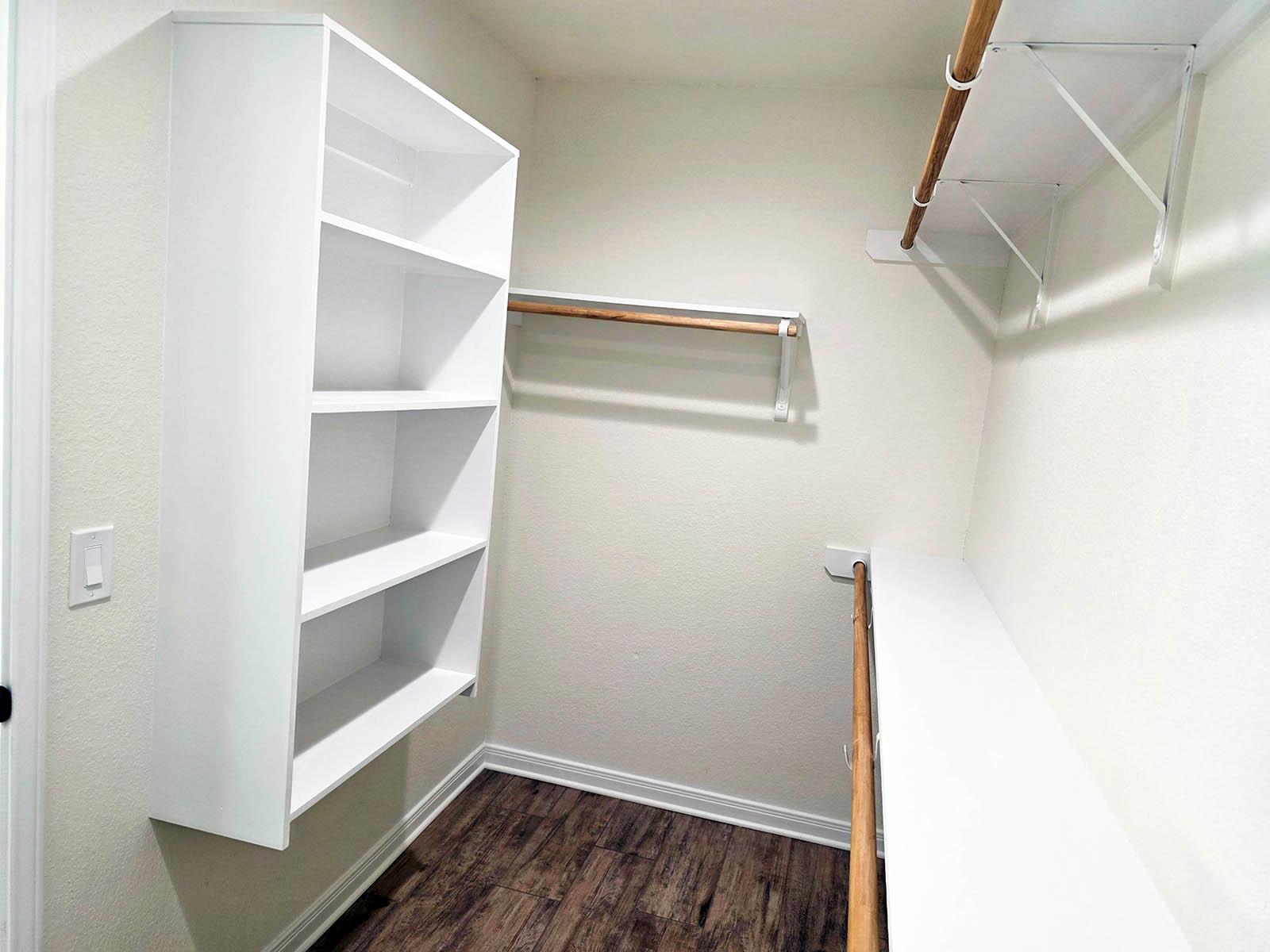 684 Appaloosa Dr, Fischer, TX 78623