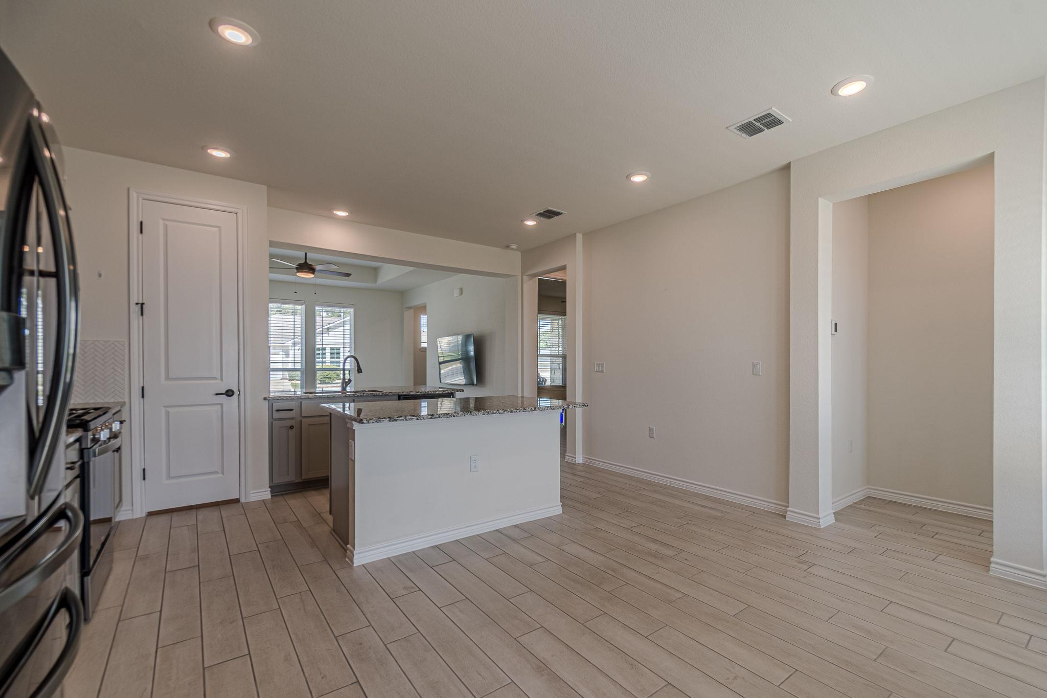 121 Charming Redbud Ln # 168, San Marcos, TX 78666