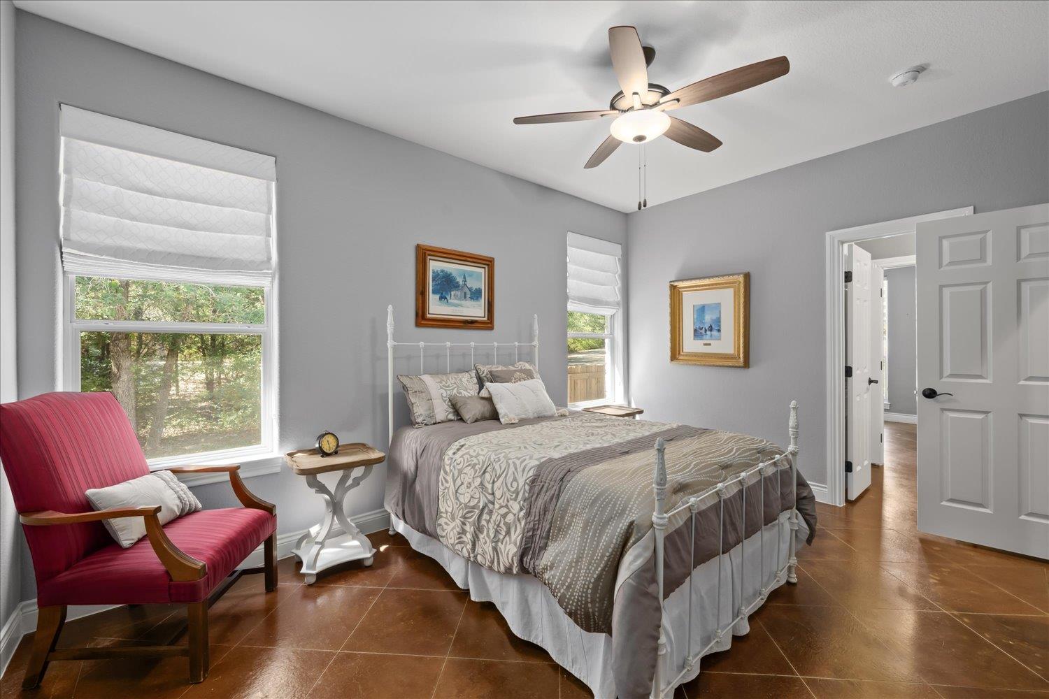 321 Arbors Cir, Elgin, TX 78621