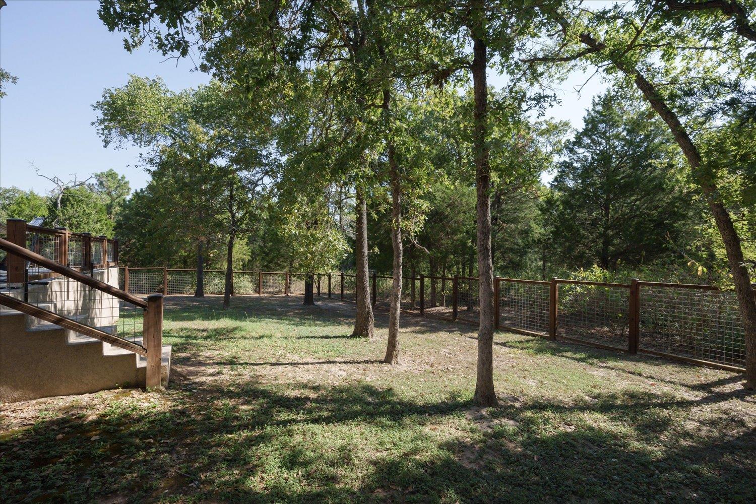 321 Arbors Cir, Elgin, TX 78621