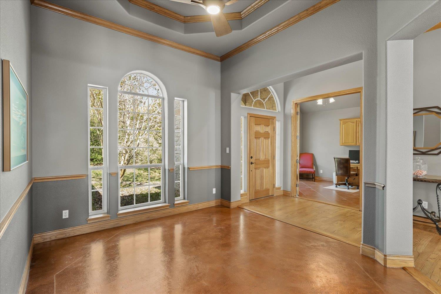 321 Arbors Cir, Elgin, TX 78621