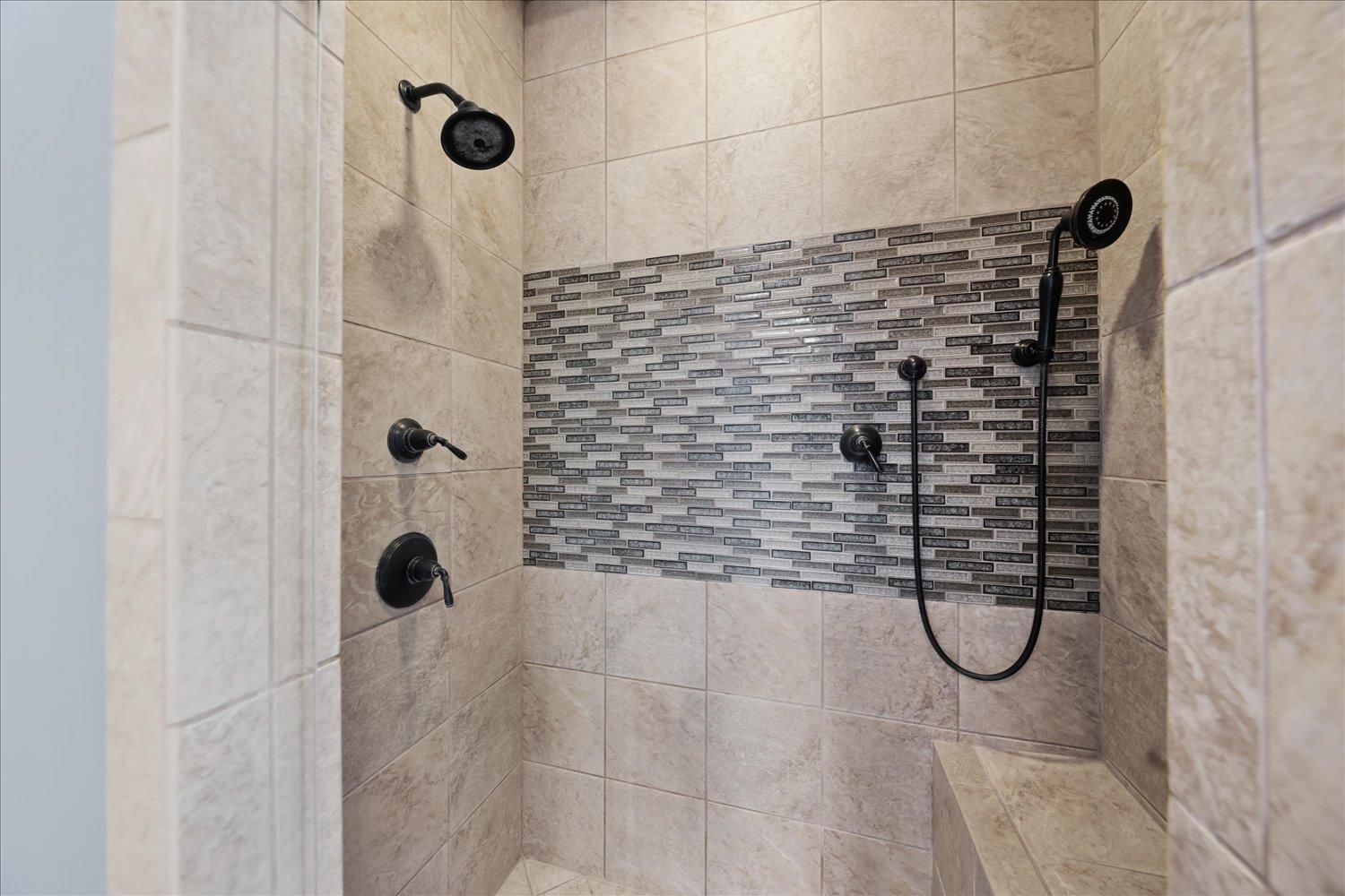 321 Arbors Cir, Elgin, TX 78621