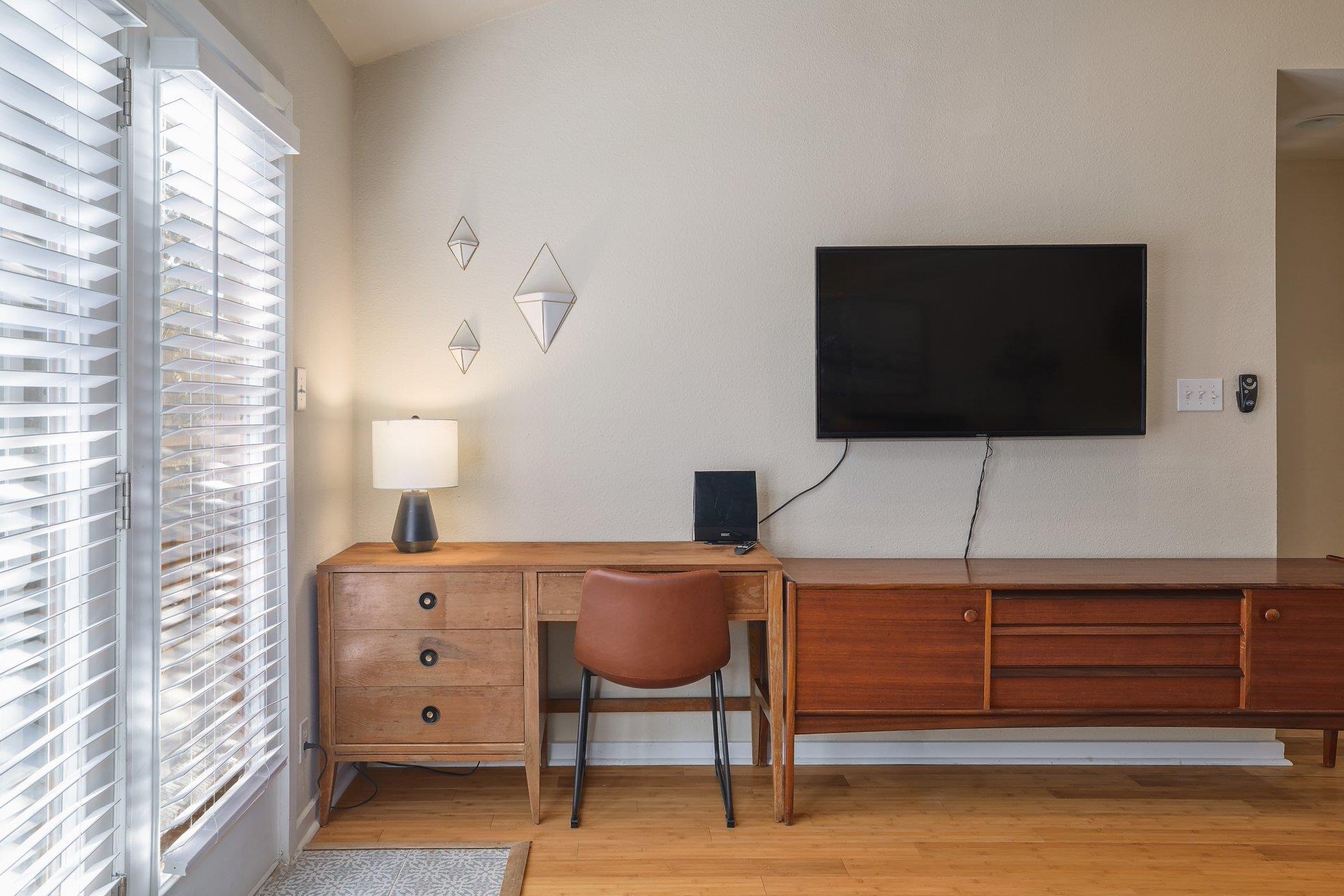 3601 Menchaca Rd # 212, Austin, TX 78704