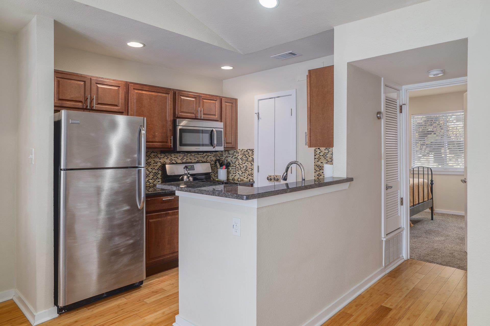 3601 Menchaca Rd # 212, Austin, TX 78704