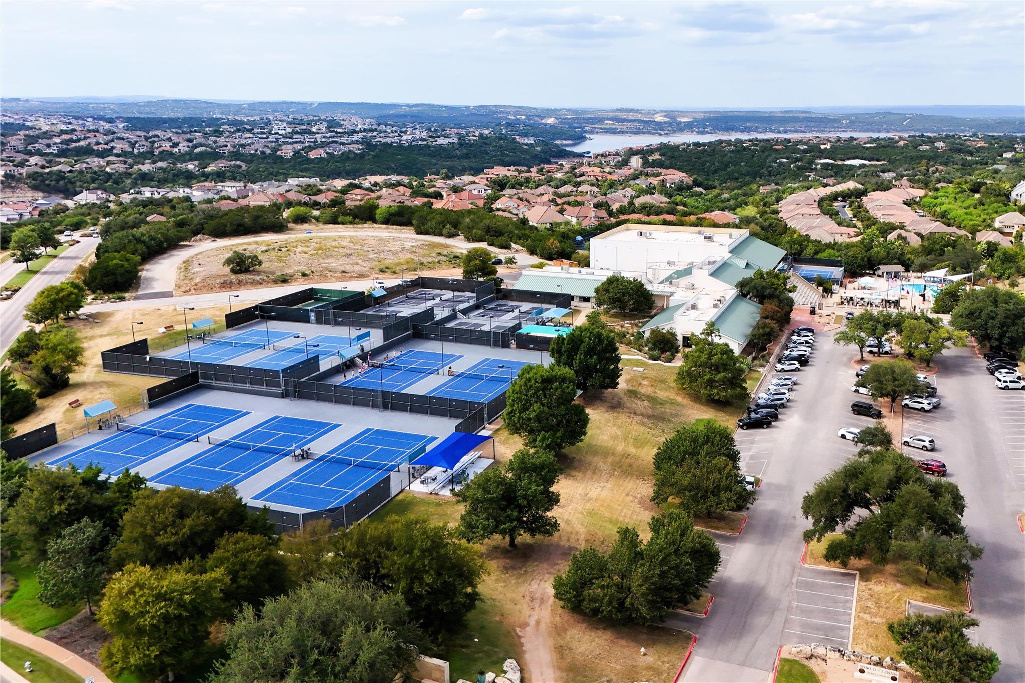 511 Duck Lake Dr, Lakeway, TX 78734