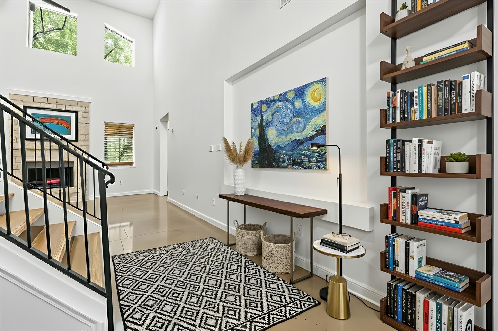 511 Duck Lake Dr, Lakeway, TX 78734