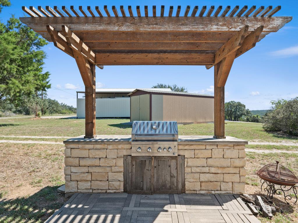 811 County Road 130 Rd, Burnet, TX 78611