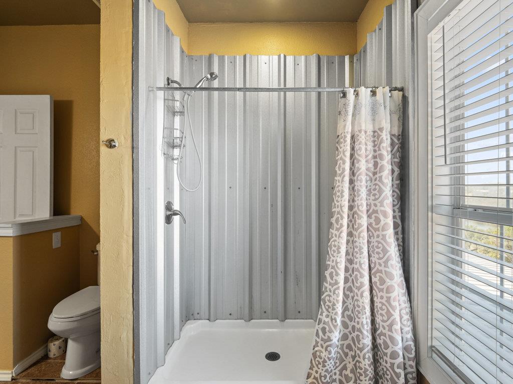 811 County Road 130 Rd, Burnet, TX 78611