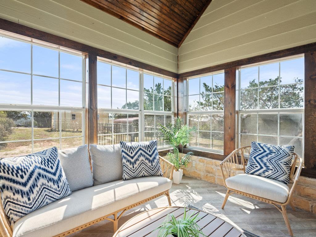 811 County Road 130 Rd, Burnet, TX 78611