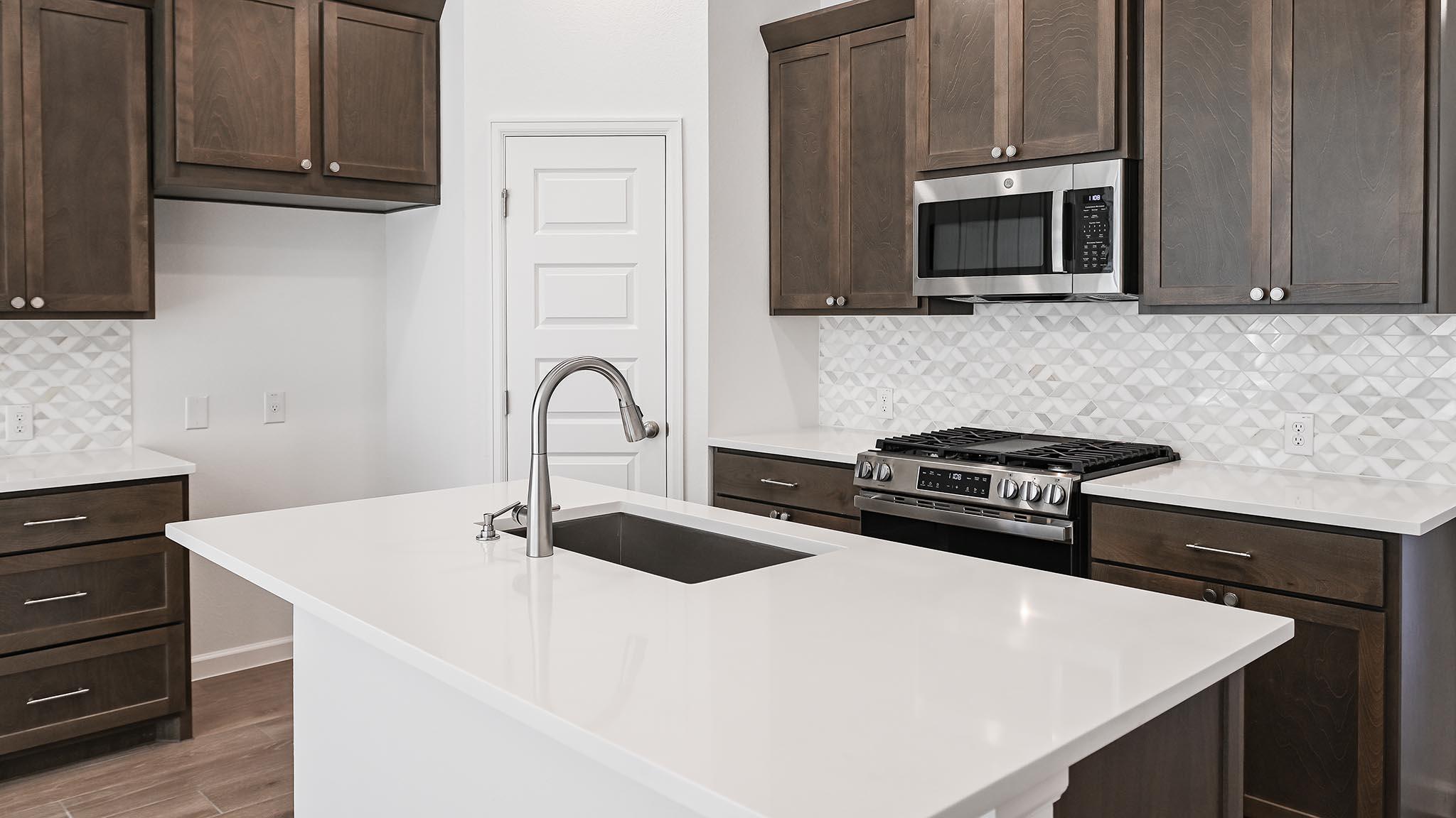 186 Blackborrow Dr, Kyle, TX 78640