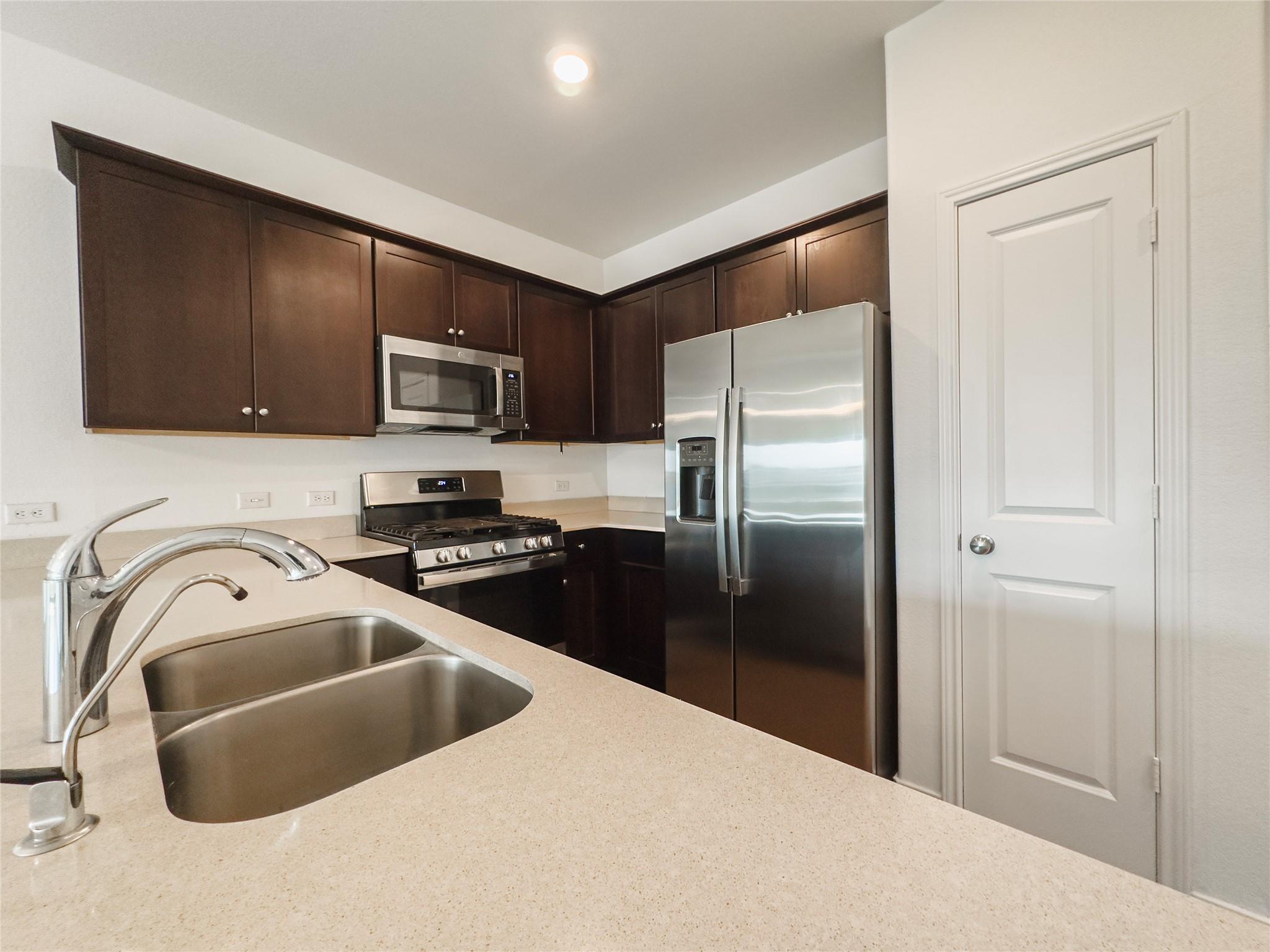 14007 Tordillo Dr, Elgin, TX 78621