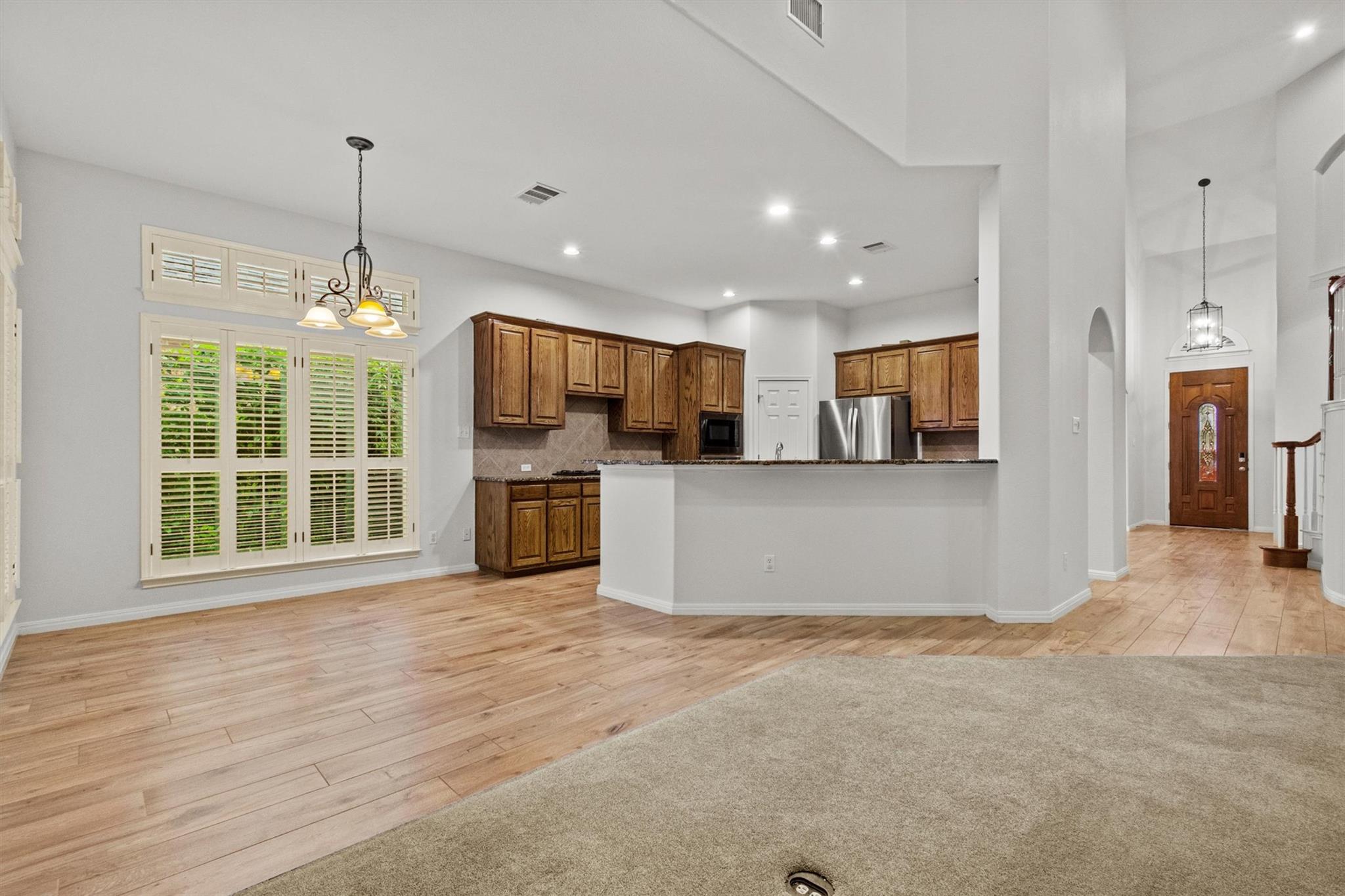 3820 Lagoona Dr, Round Rock, TX 78681