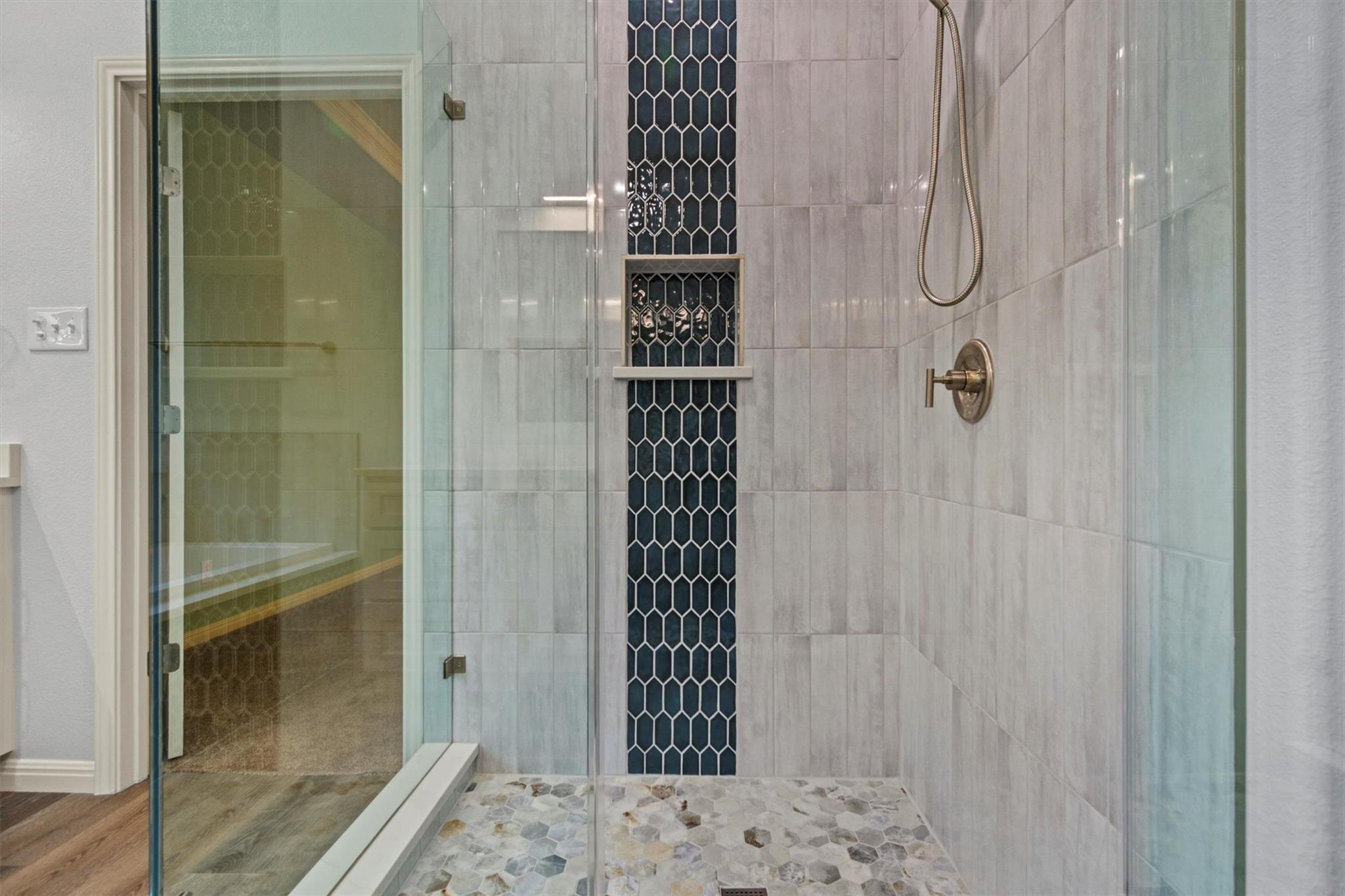 3820 Lagoona Dr, Round Rock, TX 78681