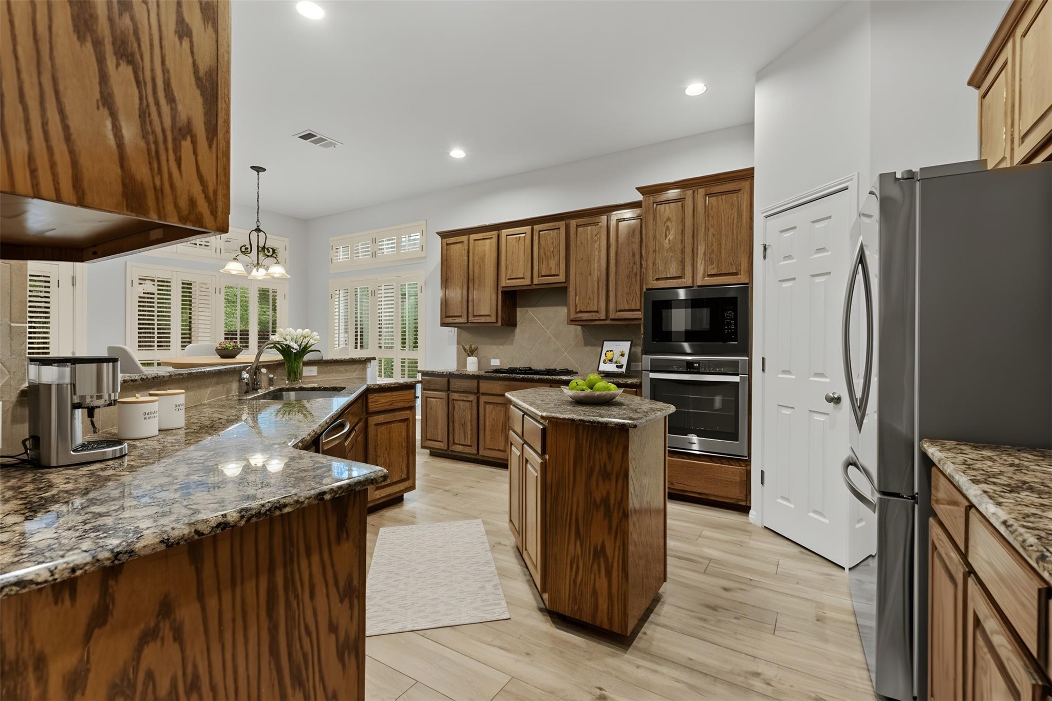 3820 Lagoona Dr, Round Rock, TX 78681