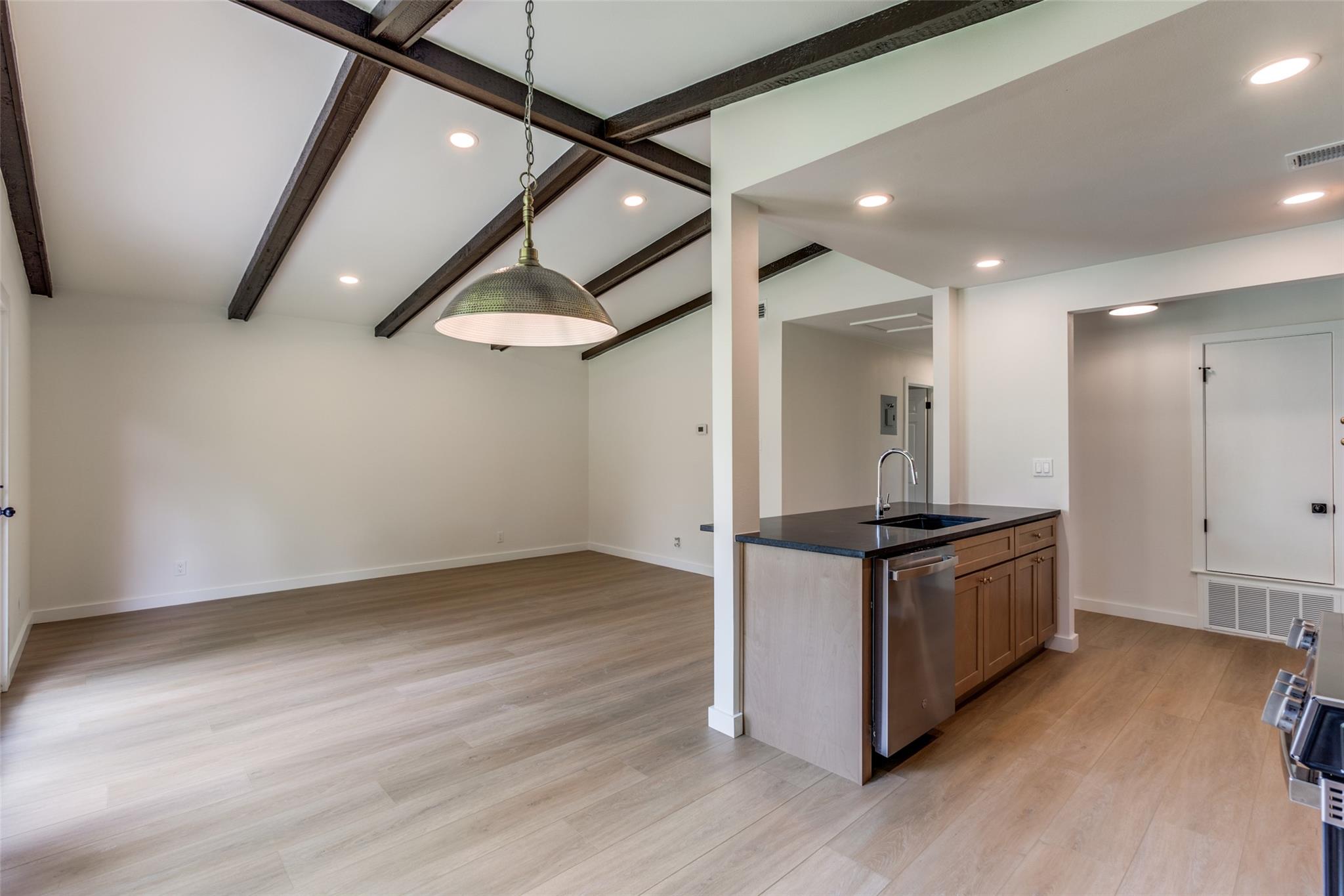 8409 Kimble Cv, Austin, TX 78757