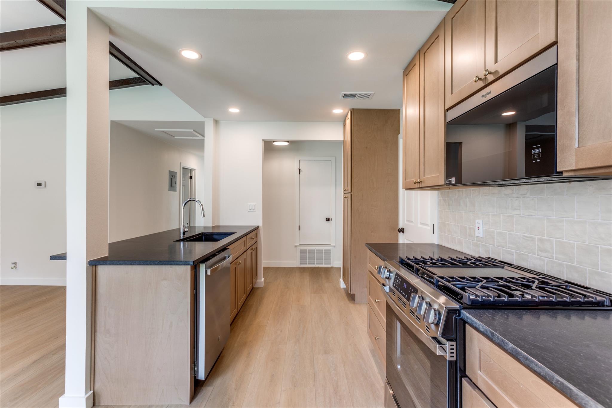 8409 Kimble Cv, Austin, TX 78757