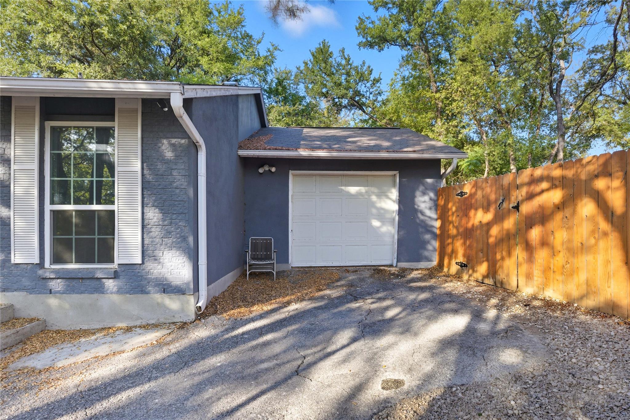 5401 Agua Caliente Cv # B, Austin, TX 78744