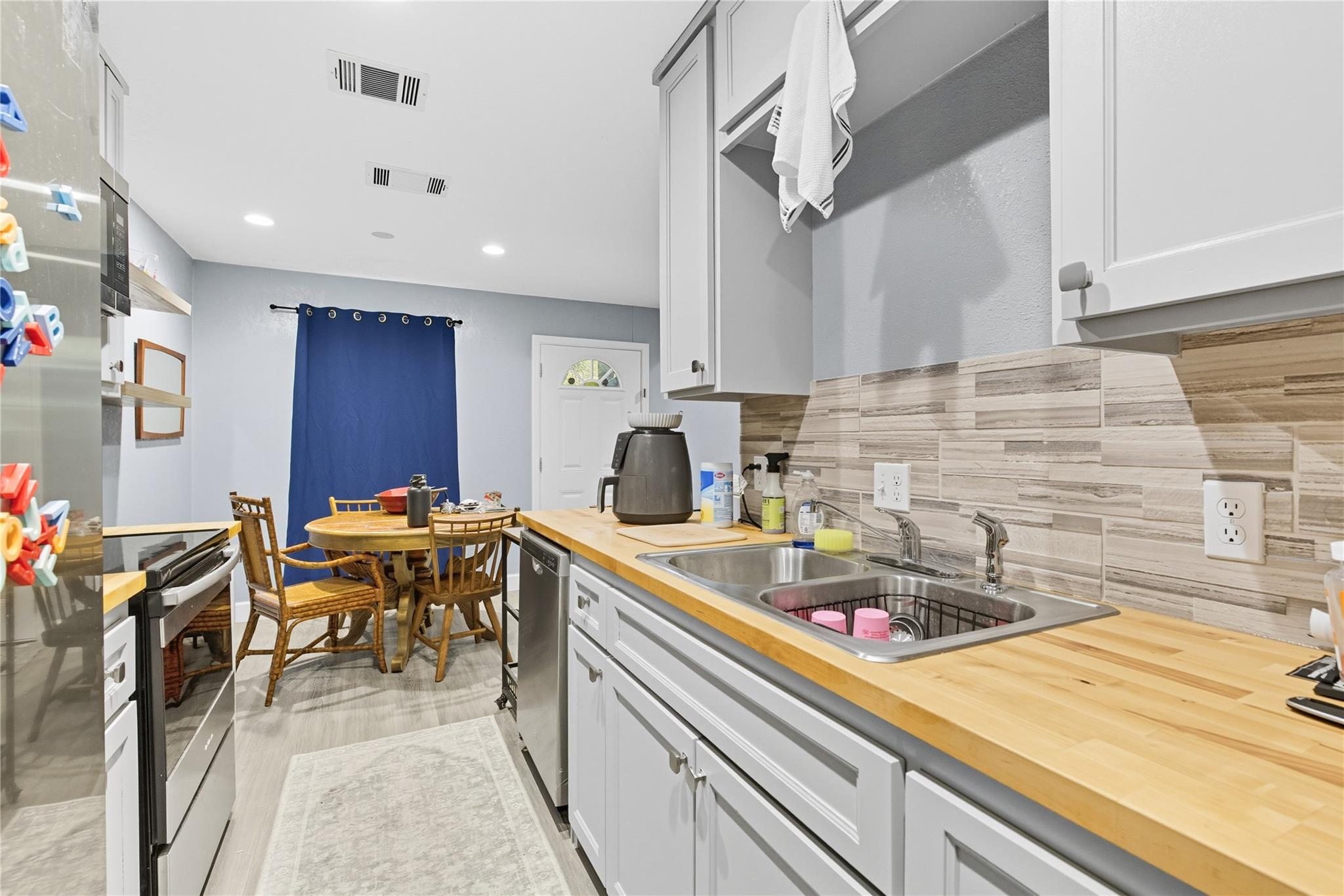 5401 Agua Caliente Cv # B, Austin, TX 78744