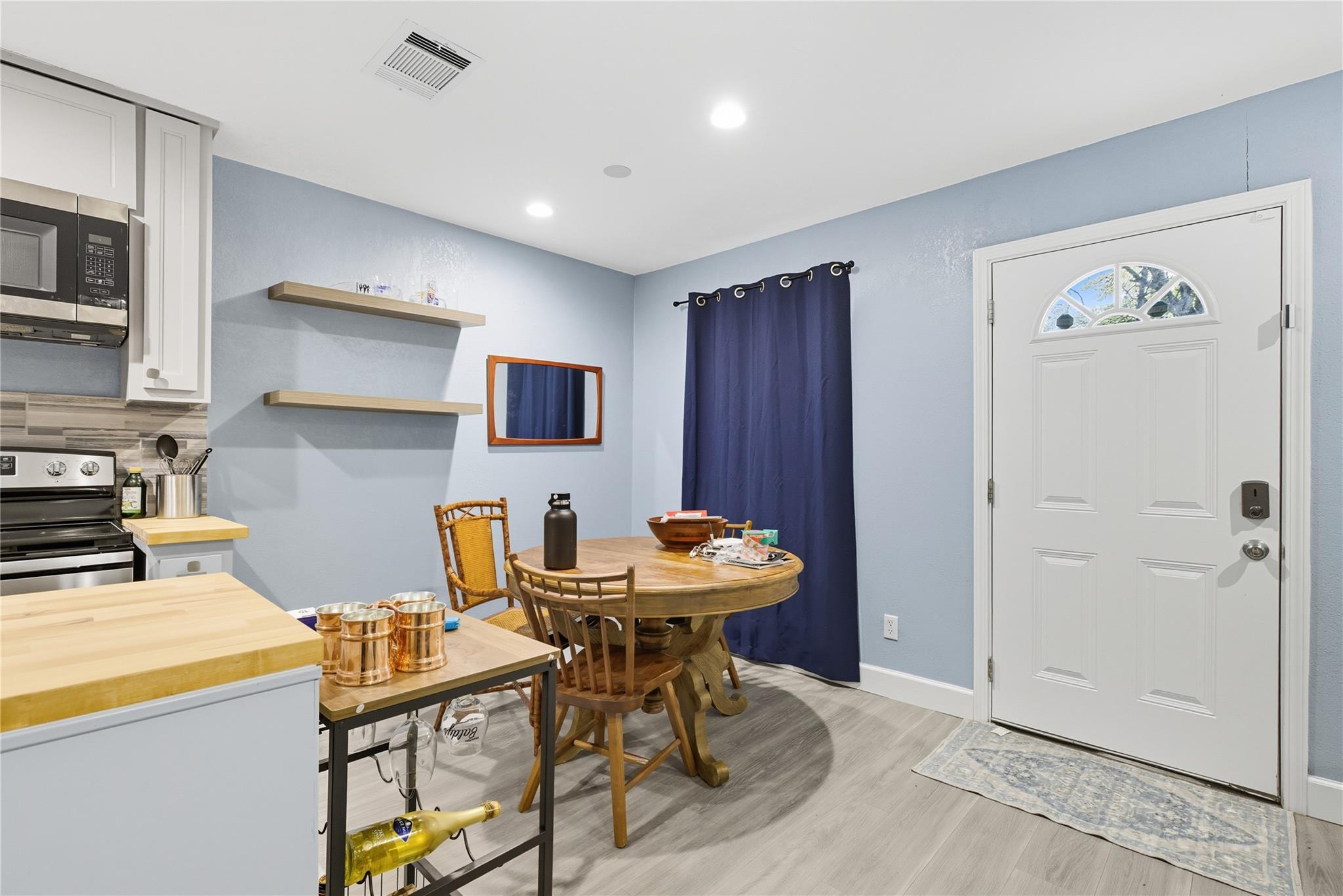 5401 Agua Caliente Cv # B, Austin, TX 78744