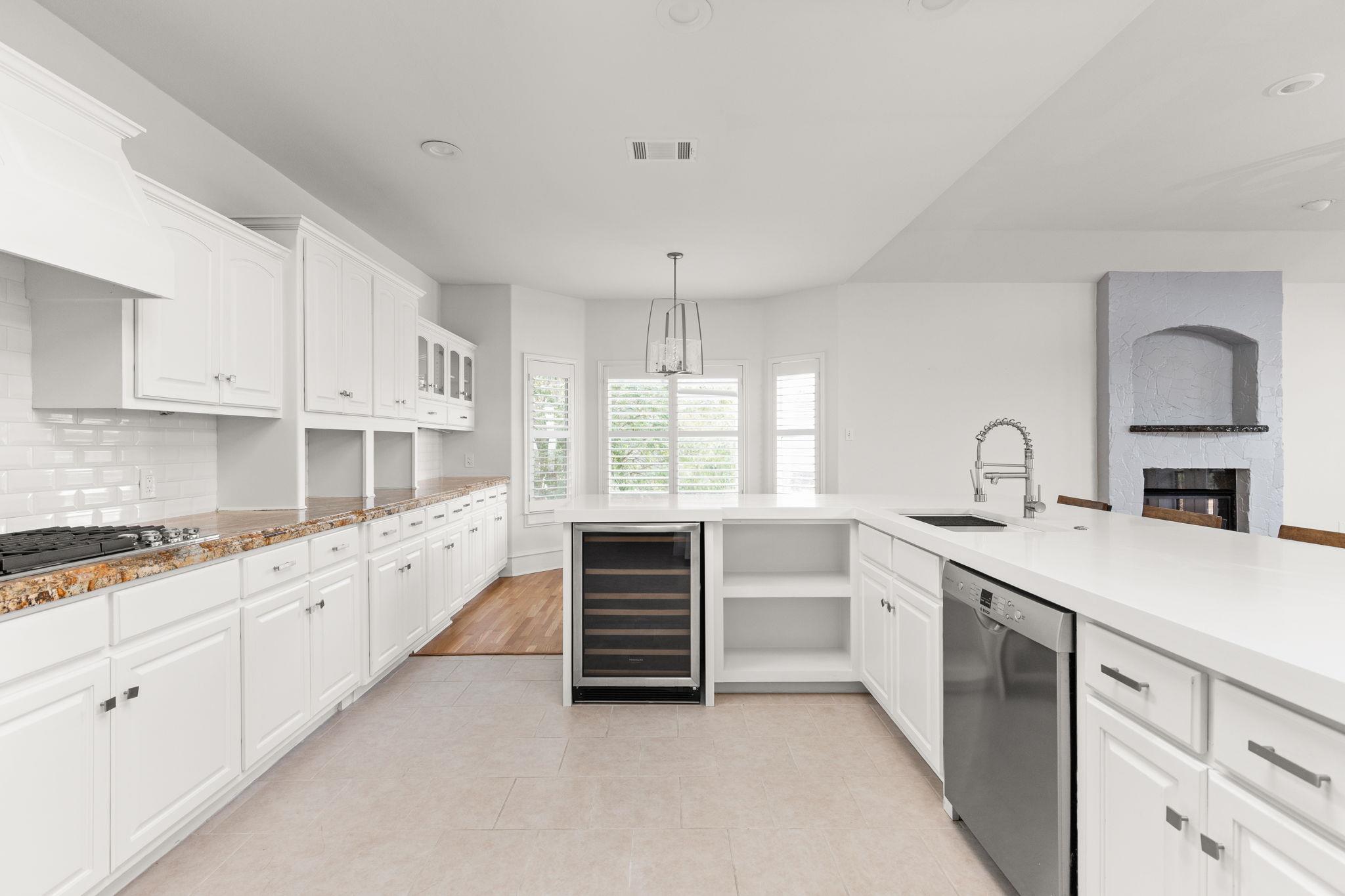 1228 Challenger, Lakeway, TX 78734