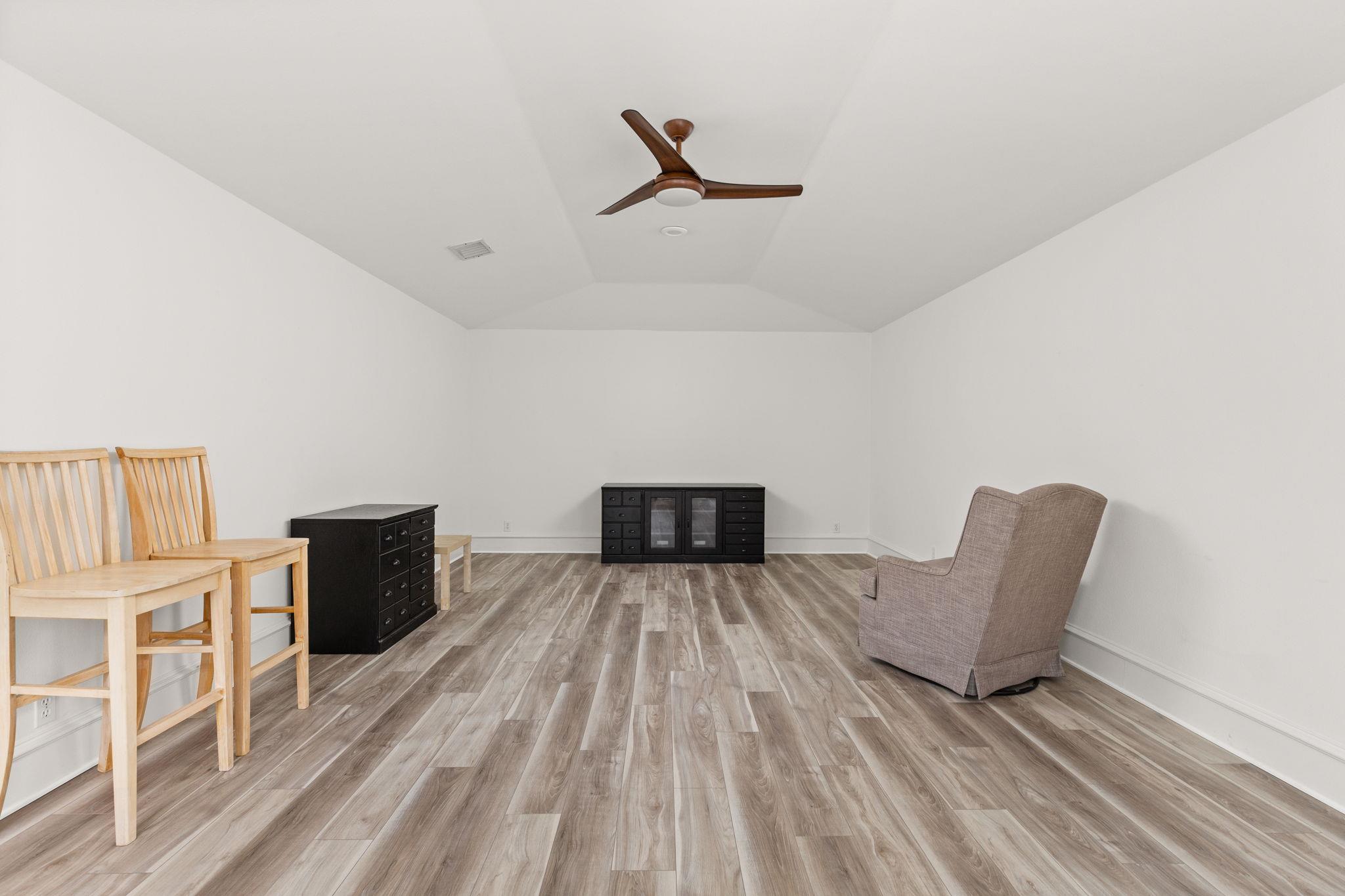 1228 Challenger, Lakeway, TX 78734