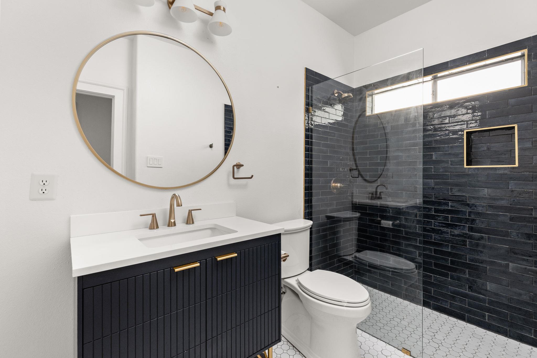 1228 Challenger, Lakeway, TX 78734