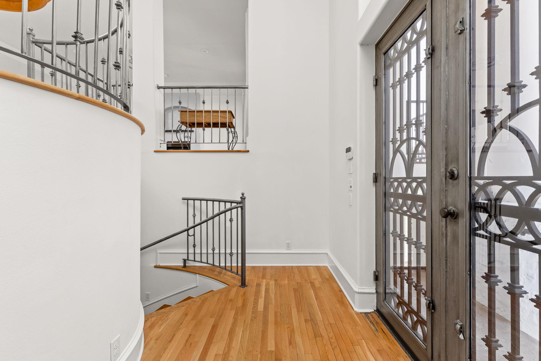 1228 Challenger, Lakeway, TX 78734