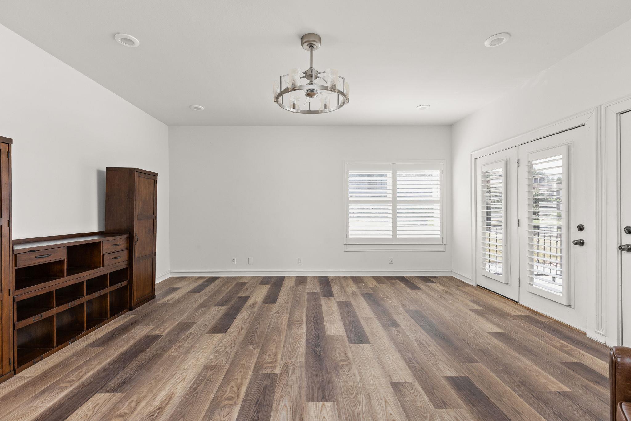 1228 Challenger, Lakeway, TX 78734