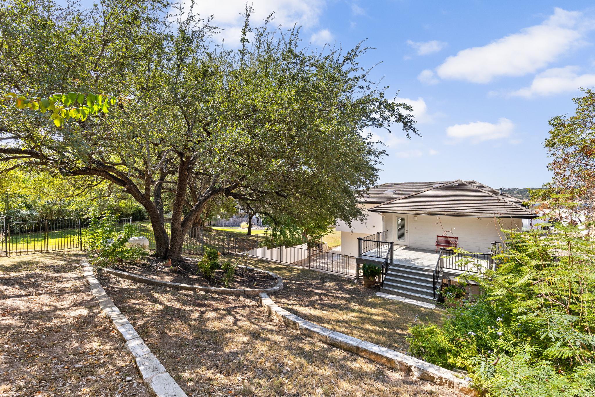 1228 Challenger, Lakeway, TX 78734